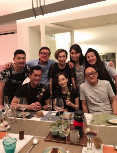 影帝影后再相逢!毛舜筠庆祝获奖亲自下厨邀古天乐等人聚餐