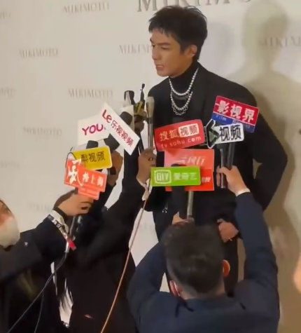 宋威龙明星现场,大男孩释放轻熟魅力