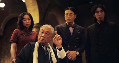 《唐人街探案2》七叔80多岁了,他出演过多部好莱坞,曾遭谢贤当众掌掴