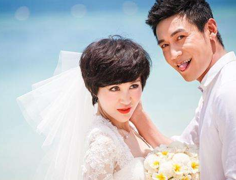 他们结婚多年幸福如初!网友:有种男人既帅又专一他叫陆毅