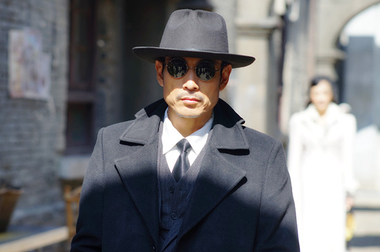 《香港大营救》上映 成泰燊变身英雄火热营救