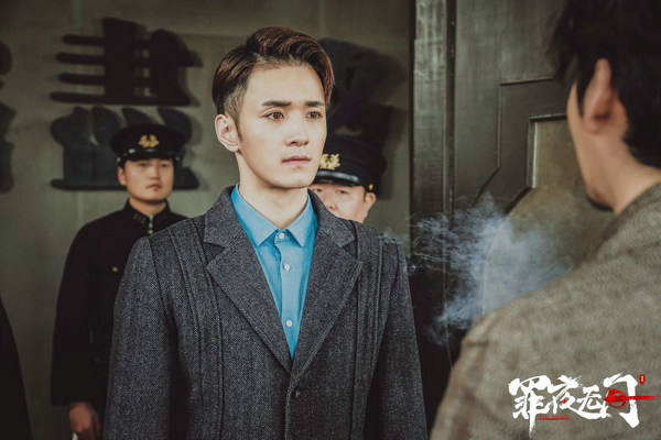 何奉天《罪夜无间》开播 身陷囹圄神秘上线