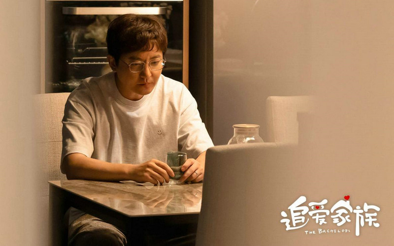 电视剧《追爱家族》开播 郭京飞贾乃亮谭卓上演“追爱大作战”