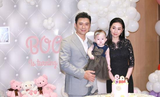 樊少皇称想让女儿习武 贾晓晨忙求救:怕她打同学