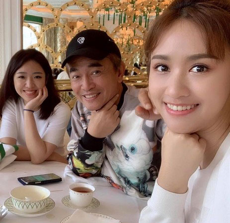 吴宗宪二女儿被赞颜值高 姐姐“吃醋”:哪有很正啦