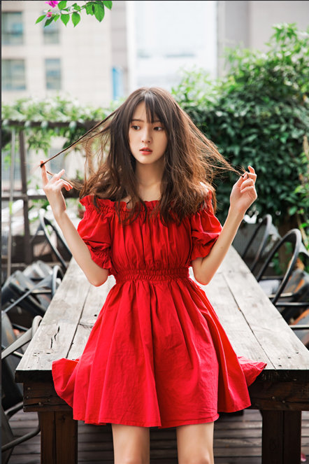 “普通女同学”蒋袁娅蓉清新扑面,网友:《教室的那一间》赵小雨本人
